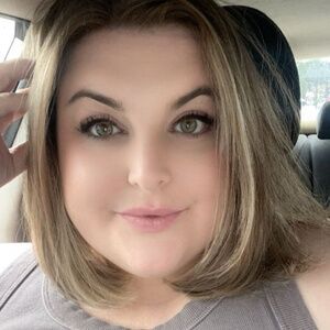 Meet your Posher, Ellen